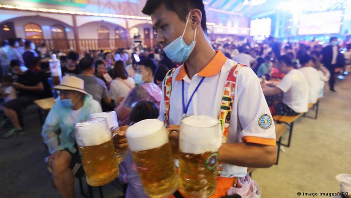 China | Oktobertfest | 30. Internationales Bierfestival in Qingdao