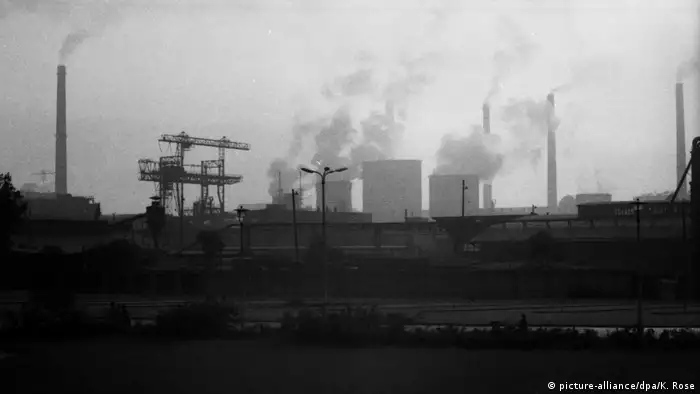 Deutschland Umweltverschmutzung in der DDR | Halle-Bitterfeld 1965