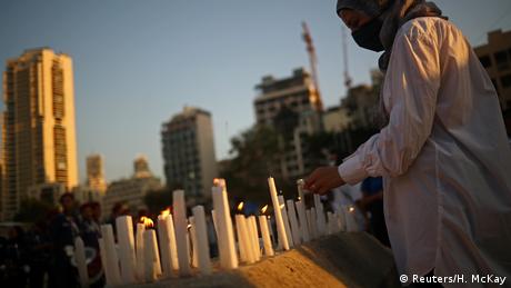 Libanon Beirut Trauer und Mahnwache nach Explosionen im Hafen (Reuters/H. McKay)