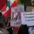 Berlin I Protest vor der libanesischen Botschaft