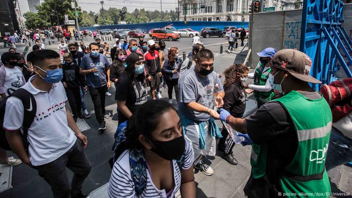 Coronavirus Mexico Flying Blind In Pandemic Response World Breaking News And Perspectives From Around The Globe Dw 18 08 2020