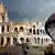 Людина в захисній масці на тлі Колізею в Римі (фото з архіву)