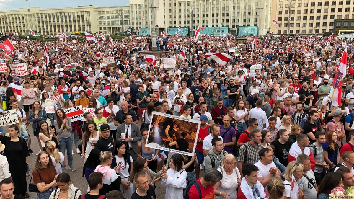 В центре Минска вновь состоялся массовый митинг – DW – 18.08.2020