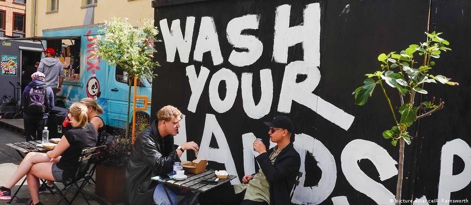 Em geral, houve somente recomenda&ccedil;&otilde;es sobre a covid-19 na Su&eacute;cia, e quase nenhuma proibi&ccedil;&atilde;o ou multa