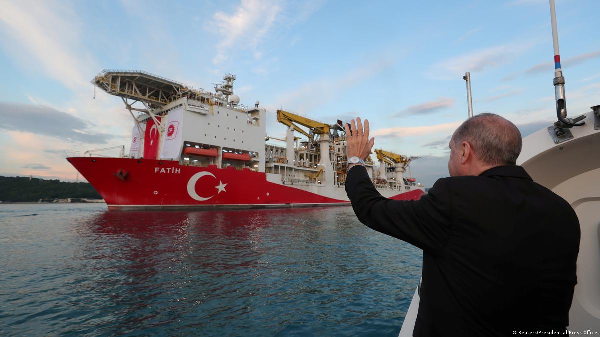 В Турции дали старт добыче нефти на трех скважинах