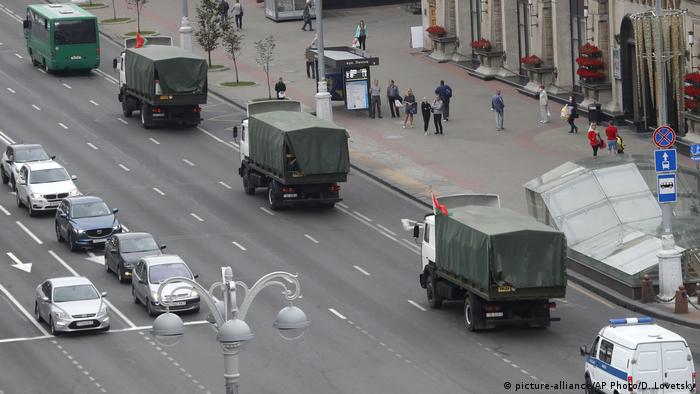 Спецтехніка напоготові