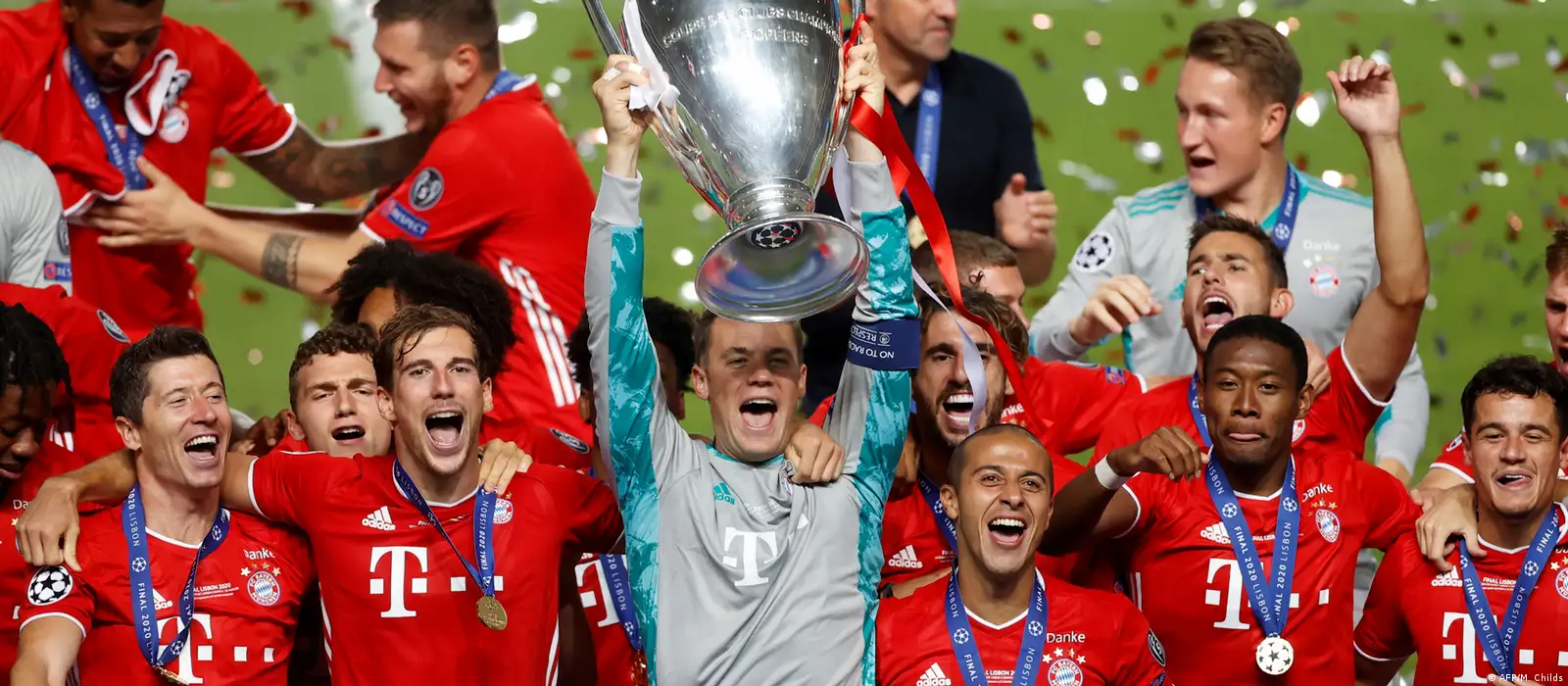Vasco invencível - No próximo domingo, Bayern München e Paris Saint-Germain  irão disputar a grande final da Champions League, e um grande ex-jogador do  #VascodaGama pode levantar o troféu. Phillipe Coutinho pode