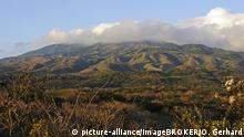 Vulkan im Rincon de la Vieja Nationalpark, Costa Rica, Mittelamerika | Verwendung weltweit, Keine Weitergabe an Wiederverkäufer.