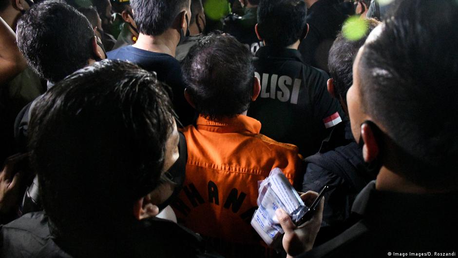 Ratusan Koruptor Diganjar Remisi oleh Kemenkumham dalam Rangka HUT RI ke-76 | INDONESIA: Laporan topik-topik yang menjadi berita utama | DW - Vimarsana News