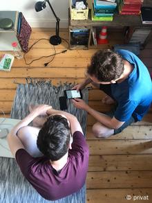 Deutschlandradio's Lucas Rudolf and Malte Henning working on a prototype for a new Instagram format that passes the user test. DW Akademie | Medientraining