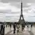 Coronavirus - Frankreich: Blick auf den Eiffelturm