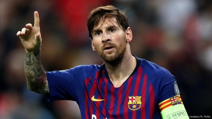 Lionel Messi To Leave Fc Barcelona Says Club News Dw 05 08 2021