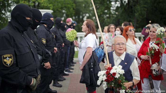 Участницы женского Марша в Минске 29 августа 2020 года
