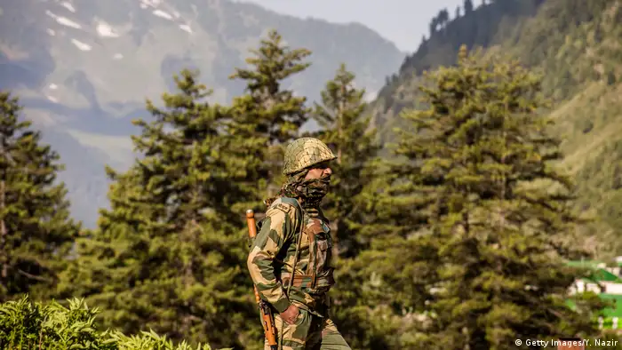 Indien Kaschmir Soldat an der Grenze zu China