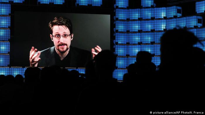 Edward Snowden na video-konferenciji