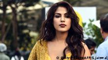01.02.2019
Indian Bollywood actress Rhea Chakraborty poses for photographs at the LakmÃ© Fashion Week (LFW) Summer Resort 2019, in Mumbai on February 1, 2019. (Photo by Sujit Jaiswal / AFP) (Photo by SUJIT JAISWAL/AFP via Getty Images)