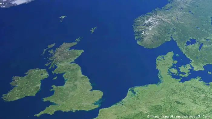 Weltraumaufnahme der Nordsee mit den britischen Inseln und Teilen von Island, Skandinavien und Mitteleuropa
