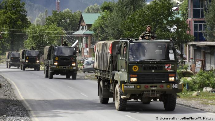 Pasukan militer India menuju Ladakh pada hari Senin (07/09)