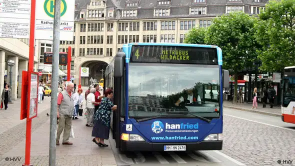 Bushaltestelle in Hamburg (Foto: HVV)