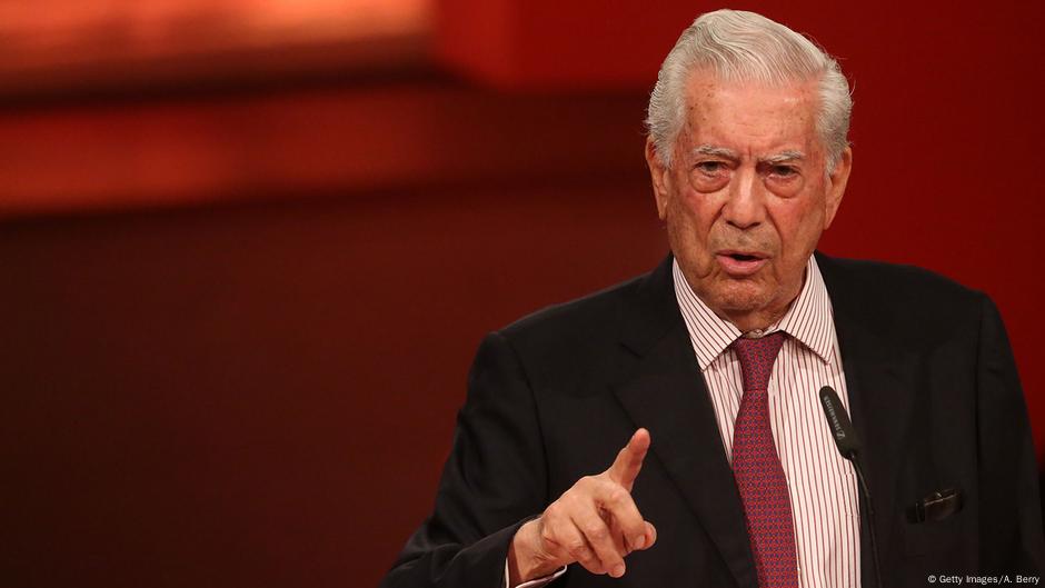 Intellectuals refuse to accept Vargas Llosa into the French Academy |  Europe update |  DW