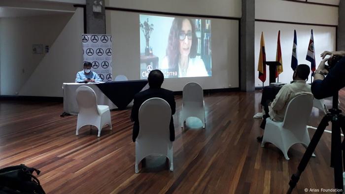 Sitzung der Arias Foundation in Costa Rica