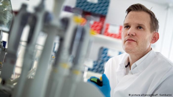 Вірусолог Гендрік Штрек 