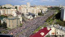 Opposition supporters take part in a rally against police brutality following protests to reject the presidential election results in Minsk, Belarus September 13, 2020. Tut.By via REUTERS REUTERS ATTENTION EDITORS - THIS IMAGE WAS PROVIDED BY A THIRD PARTY. NO RESALES. NO ARCHIVES. MANDATORY CREDIT