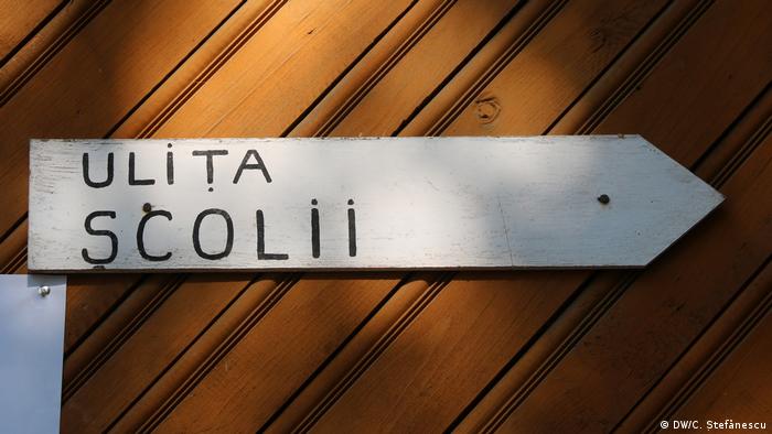 Ceremoniile Realității școala Romanească Trebuie Depolitizată Romania Dw 10 09 2021