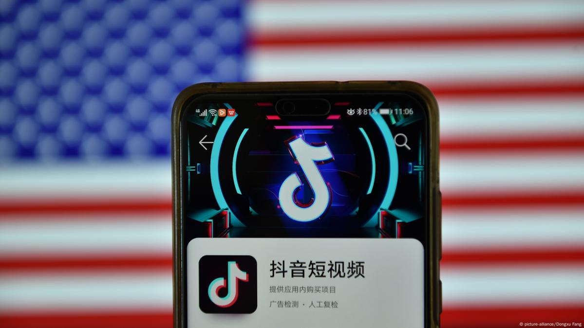 Суд временно запретил властям США ограничивать работу TikTok – DW –  08.12.2020