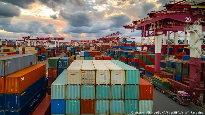 China Qingdao | Containerhafen
