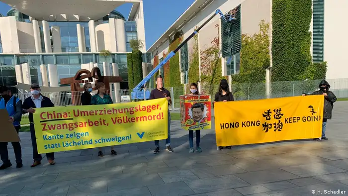 Deutschland Berlin | Protest | Gesellschaft für bedrohte Völker (H. Schedler)