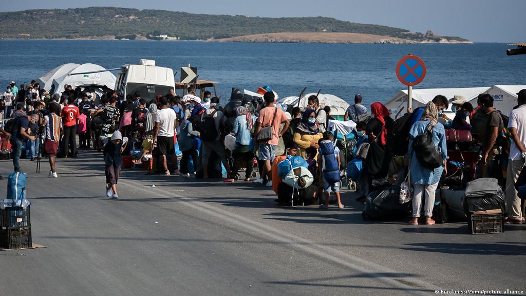 Germany S Refugee Population Falls For The First Time In Nine Years News Dw 05 10 2020