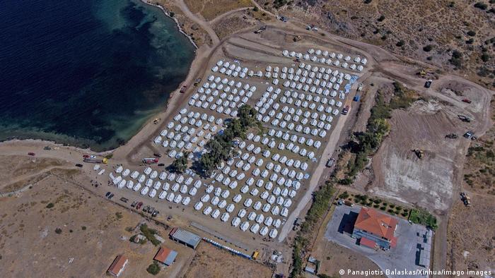 Griechenland Lesbos | Luftaufnahme neues Migranten-Lager Kara Tepe
