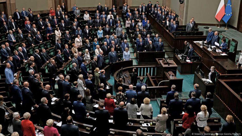 Polska broni prawa zapobiegającego roszczeniom odbudowy Żydów |  Aktualności |  D.W.