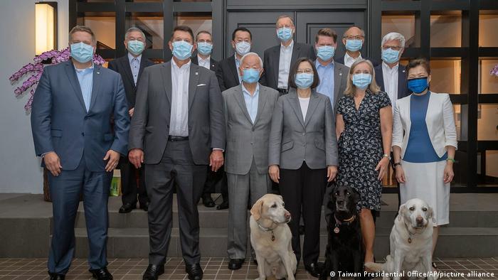 解放军台海军演台湾呼吁 悬崖勒马 德国之声来自德国介绍德国 Dw 19 09