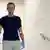 Российский оппозиционный политик Алексей Навальный в клинике "Шарите" во время лечения последствий отравления ядом семейства "Новичок"
