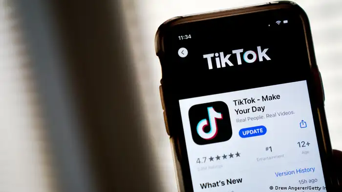 TikTok App Smartphone Handy Symbolbild