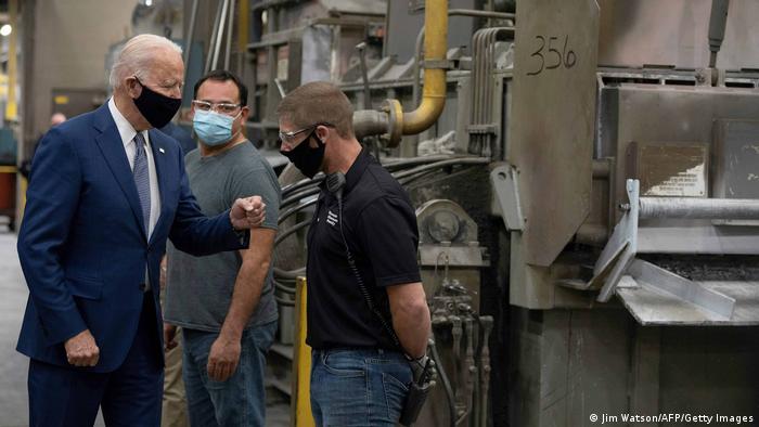 Джо Байдън обещава много на хората с ниски доходи Джо Байдън обещава много на хората с ниски доходи