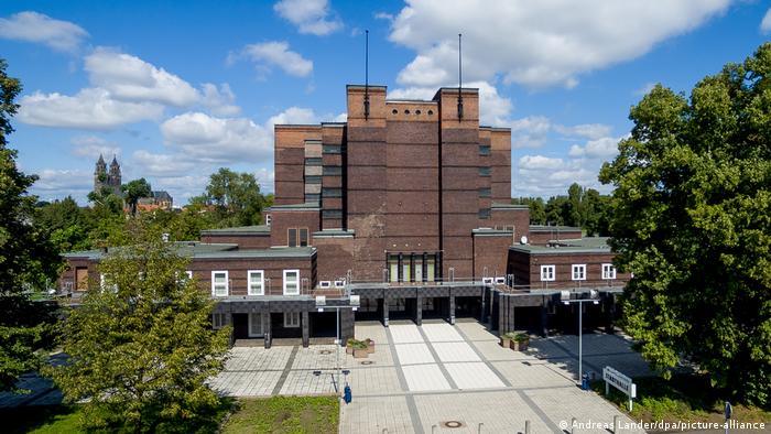 Red bricks and angular shapes define the city hall of Magdeburg, Germany (Andreas Lander/dpa/picture-alliance)