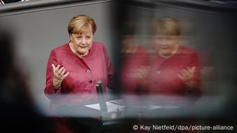 Deutschland Bundestag Bundeshaushalt Angela Merkel