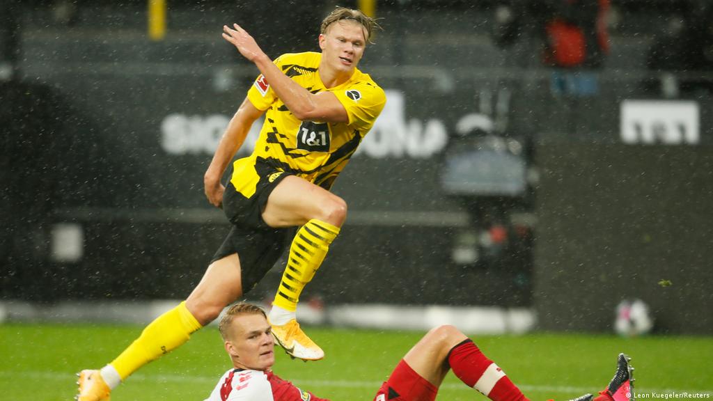 Bundesliga: Erling Haaland forces the issue as Borussia Dortmund bounce  back | Sports| German football and major international sports news | DW |  03.10.2020