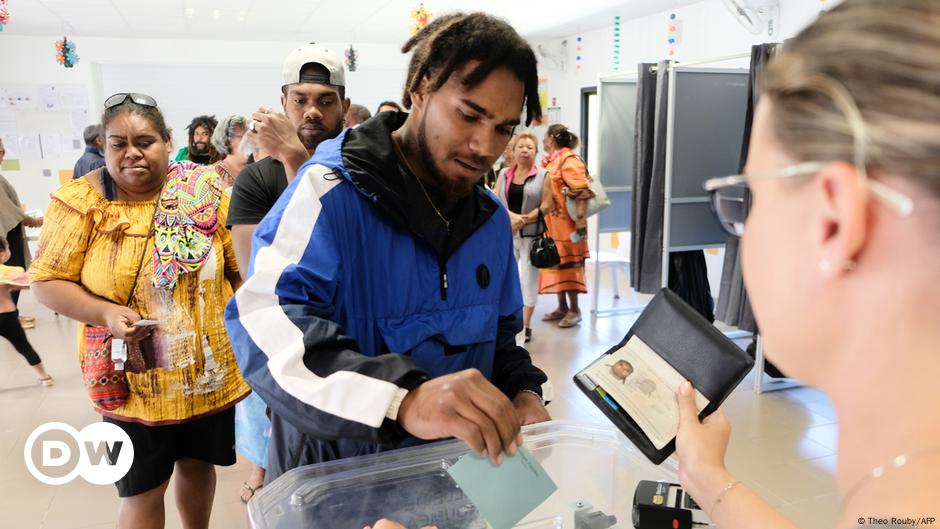 New Caledonia Votes No To Independence Dw 10042020