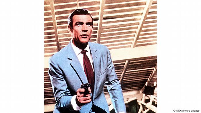 Dr. No, Sean Connery'nin oynadığı ilk Bond filmi oldu