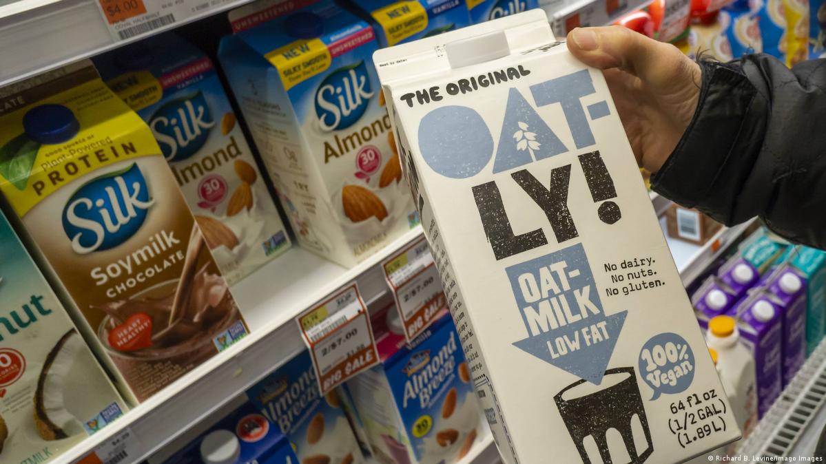 Oatly oatmilk coming to Starbucks locations nationwide in the U.S.