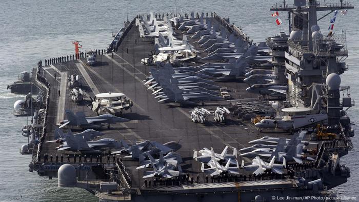 Südkorea Busan US-Flugezugträger USS Nimitz