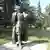 Бронзовый Тито в парке белградского музея