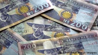 Банкнота от 200 намибски долари. 