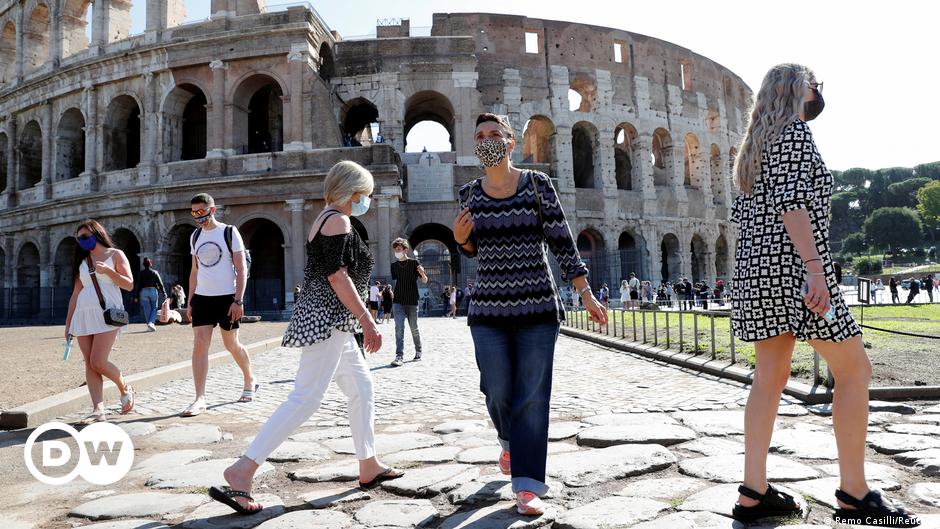 Le mascherine all’aperto sono obbligatorie nelle strade più commerciali di Roma |  ultima Europa |  DW