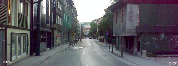 NO FLASH Dobrovoljacka Strasse in Bosnien Hauptstadt Sarajevo