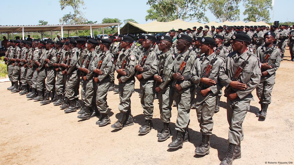 Instruendas grávidas de Matalane: Transferência não é punição | Moçambique | DW | 14.06.2021